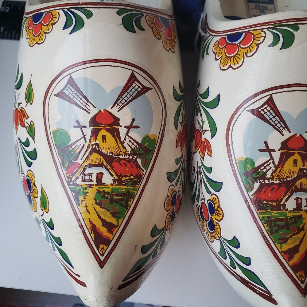 Vintage 1980's Dutch Wooden Clogs, size 34 - Picture 7 of 13